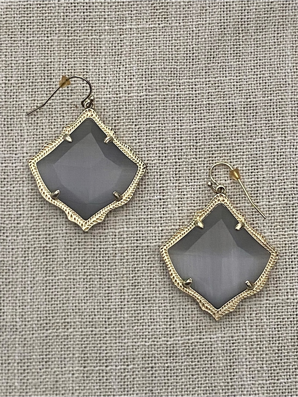 Kendra Scott Kirsten Slate Cat’s Eye, Gray Stone Gold-Frame Drop Earrings